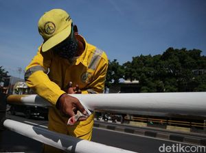 Flyover Kampung Melayu Dipercantik Flyover Kampung Melayu Dipercantik