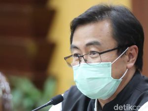Di Depan Presiden, Gugus COVID-19 Jatim Sebut Kasus Naik Sembuh Juga Meningkat
