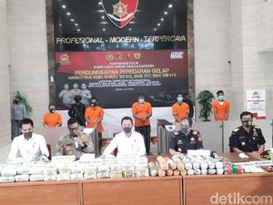 Bareskrim Gagalkan Peredaran Sabu 159 Kg, 5 Orang Ditangkap Bareskrim Gagalkan Peredaran Sabu 159 Kg, 5 Orang Ditangkap