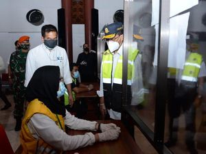 Tinjau Bandara Soetta, Menhub Pastikan Penerapan Protokol Kesehatan Tinjau Bandara Soetta, Menhub Pastikan Penerapan Protokol Kesehatan