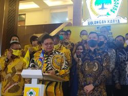 Bertemu AHY Bahas Pilkada 2020, Airlangga: Golkar-PD Akan Usung 33 Paslon