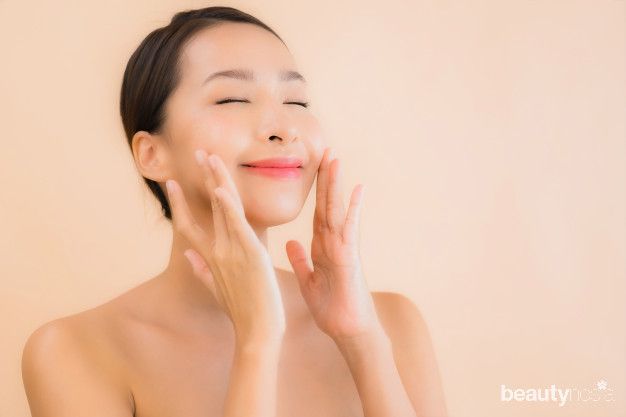 etelah terbuka, kotoran yang terperangkap dalam pori bisa keluar dengan mudah. Membersihkan kulit menggunakan exfoliating pads tentu lebih baik dibanding hanya menggunakan pembersih biasa atau sabun muka.