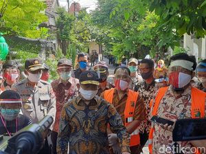 Kata Menko PMK soal Ekonomi Surabaya di Tengah Pandemi Corona