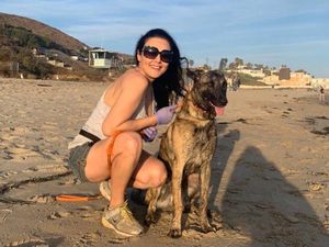 Preity Zinta Tampil Seksi di Pantai Setelah 104 Hari Jalani Karantina Preity Zinta Tampil Seksi di Pantai Setelah 104 Hari Jalani Karantina