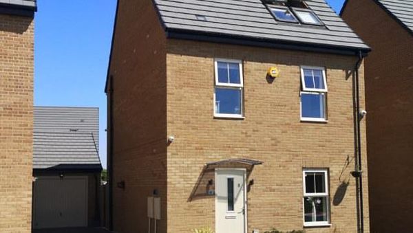 Penampakan Rumah Minimalis Beserta Mobil yang Dilelang Hanya Rp 17 ribu