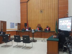 Vonis 12 Tahun Penjara untuk Abu Rara Vonis 12 Tahun Penjara untuk Abu Rara