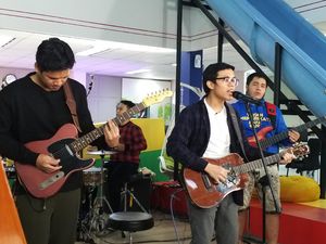 Menelusuri Perjalanan Session Player di AIB SHOW++ Menelusuri Perjalanan Session Player di AIB SHOW++