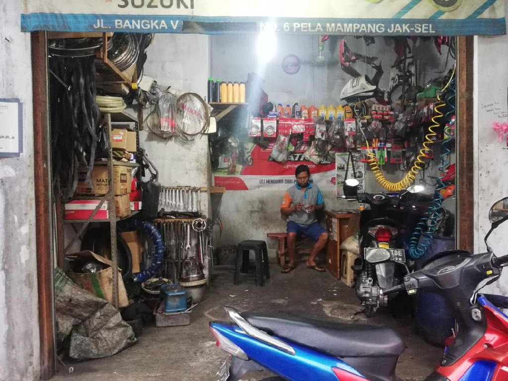 Kenapa Sih Ada Bikers yang Lebih Pilih Bengkel Umum Ketimbang Bengkel Resmi? Kenapa Sih Ada Bikers yang Lebih Pilih Bengkel Umum Ketimbang Bengkel Resmi?