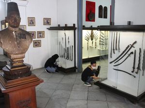 Begini Pesawatan Koleksi di Museum Radyapustaka Solo Begini Pesawatan Koleksi di Museum Radyapustaka Solo