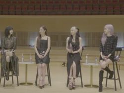 Gaya BLACKPINK Kenakan Hanbok Modern di MV How You Like That