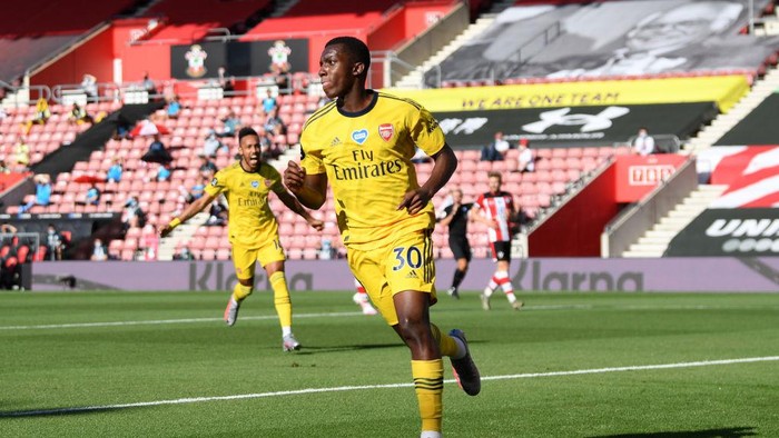 SOUTHAMPTON, ENGLAND - JUNE 25: Eddie Nketiah of Arsenal celebrates a goal which is disallowed during the Premier League match between Southampton FC and Arsenal FC at St Marys Stadium on June 25, 2020 in Southampton, United Kingdom. (Photo by Mike Hewitt/Getty Images)