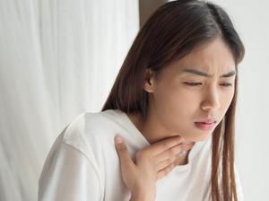 8 Cara Mengeluarkan Lendir Kental di Tenggorokan dengan Cepat dan Mudah 8 Cara Mengeluarkan Lendir Kental di Tenggorokan dengan Cepat dan Mudah