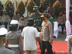 Sambut HUT Bhayangkara, Kapolri Lepas Pengiriman 60 Ribu Paket Sembako