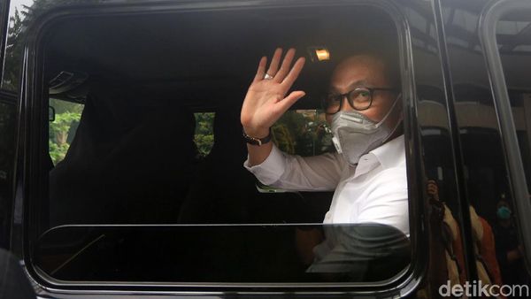 Ketua Komisi III DPR Temui Kapolda Metro Bahas Pembakaran Bendera PDIP