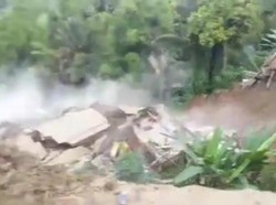 Video dari Udara Dampak Longsor di Palopo, Jalan dan 7 Rumah Musnah