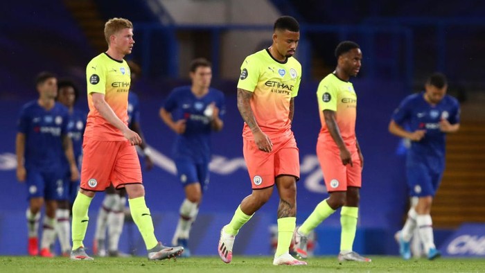 LONDON, ENGLAND - JUNE 25: Gabriel Jesus of Manchester City looks dejected during the Premier League match between Chelsea FC and Manchester City at Stamford Bridge on June 25, 2020 in London, United Kingdom. (Photo by Julian Finney/Getty Images)