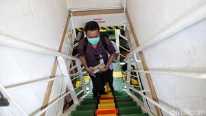 Pelabuhan Kali Adem Beroperasi dengan Protokol New Normal