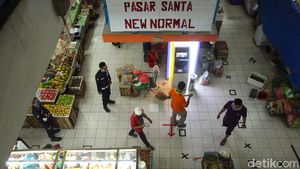 Penerapan Protokol Kesehatan di Pasar Santa