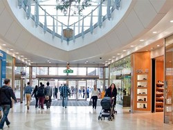 Suara Satir Netizen: Mau Bisnis Tutup atau Tutup Usia?