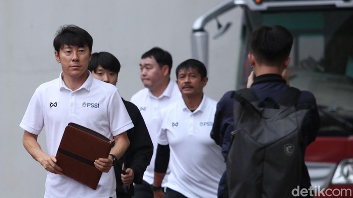 Shin Tae-Yong Shin Tae-Yong dan Indra Sjafri