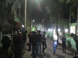 Video Polisi jadi Sasaran Panah Saat Bubarkan Tawuran di Makassar Video Polisi jadi Sasaran Panah Saat Bubarkan Tawuran di Makassar