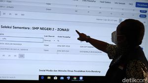 Wawali Bandung Tinjau Pelaksanaan PPDB Hari Terakhir