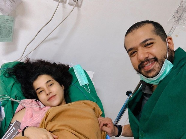 masih terbaring lemah, Tasya Farasya dan Ahmad Assegaf umumkan kelahiran putri pertama mereka