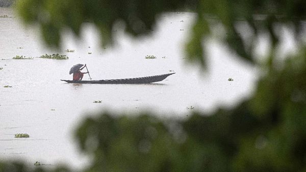 Banjir Rendam Assam India