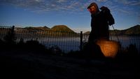 Wisata Gunung Bromo Menanti Dibuka
