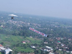 Banner Flight, Sosialisasi New Normal ala Lanud Adisutjipto-Jogja Flying Club