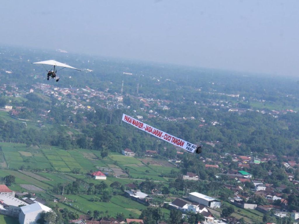 Banner Flight, Sosialisasi New Normal ala Lanud Adisutjipto-Jogja Flying Club Banner Flight, Sosialisasi New Normal ala Lanud Adisutjipto-Jogja Flying Club