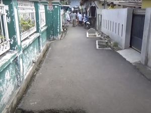 Video 3 Makam di Tepi Jalan Pisangan Jaktim yang Jadi Perbincangan