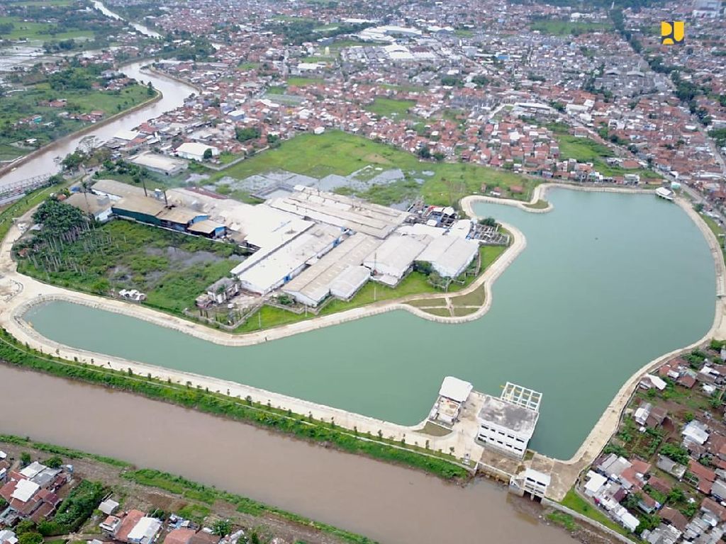 Menjaga Daerah Aliran Sungai Citarum Menjaga Daerah Aliran Sungai Citarum