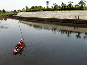 Mitos Sosok Ikan Raksasa Penguasa Sungai Citarum Mitos Sosok Ikan Raksasa Penguasa Sungai Citarum