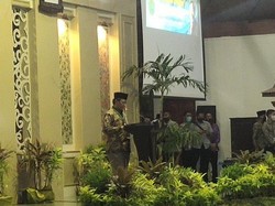 Tetangga Positif COVID-19, Rumah Orang Tua Mahfud Md di Pamekasan Ditutup