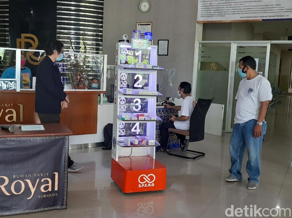 Robot SPERO UK Petra Siap Bantu Nakes RS Royal Tangani Pasien COVID-19 Robot SPERO UK Petra Siap Bantu Nakes RS Royal Tangani Pasien COVID-19