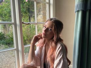 Tinggal di Desa Sejak Pandemi, Model yang Dulu Doyan Party Kini Tobat