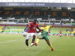 Eric Bailly Vs Norwich: Disenggol Sedikit, Jatuhnya Lebay