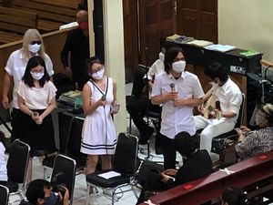 Nyanyian Terakhir Once di Depan Sang Bunda