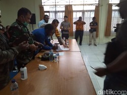 Kabur Usai Reaktif Rapid Test, Pasien di Papua Ajak Warga Rusak RSUD Oksibil