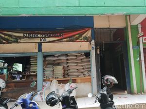 Pasar Palmerah Dibuka Lagi, Pedagang Keluhkan Sepi Pembeli