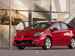 Sistem Hybrid Bermasalah, Toyota Recall 267 Ribu Prius