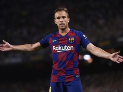 Arthur: Bermain dengan Ronaldo adalah Mimpi yang Jadi Kenyataan