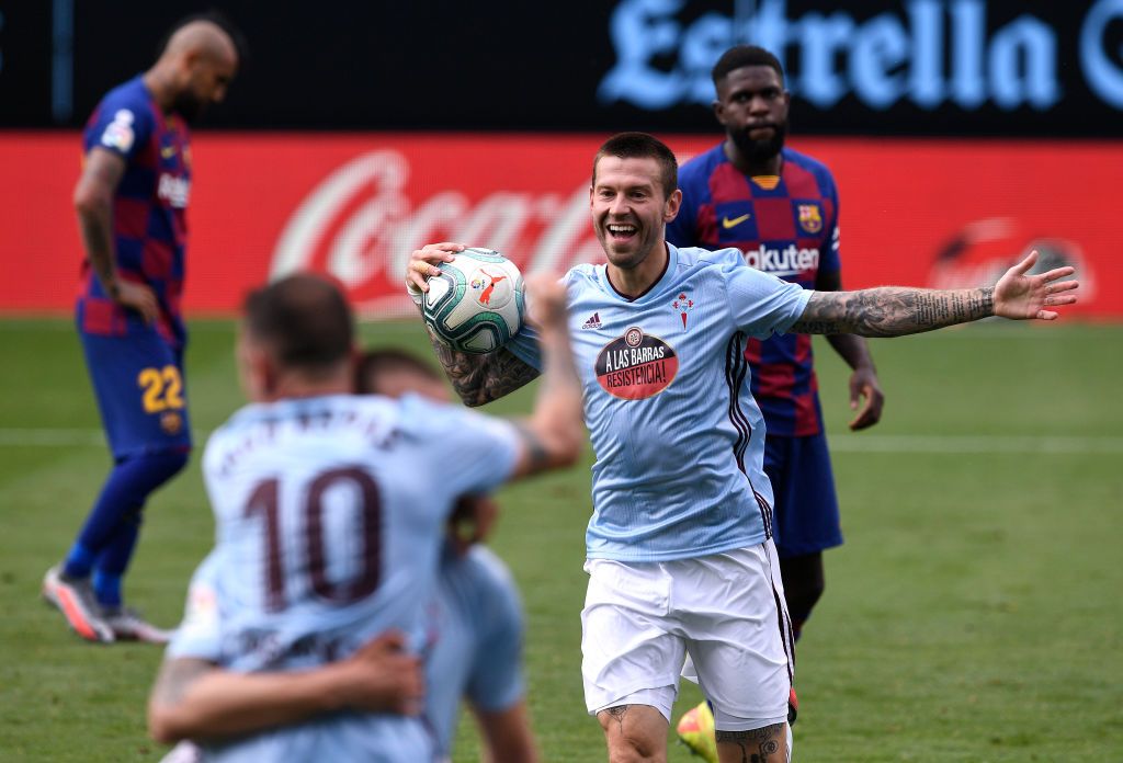 VIGO, SPAIN - JUNE 27:   Iago Aspas of RC Celta Vigo celebrates scoring  the second goal during the Liga match between RC Celta de Vigo and FC Barcelona at Abanca-Balaídos on June 27, 2020 in Vigo, Spain. (Photo by Octavio Passos/Getty Images)
