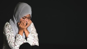 Apakah Menangis Membatalkan Puasa?