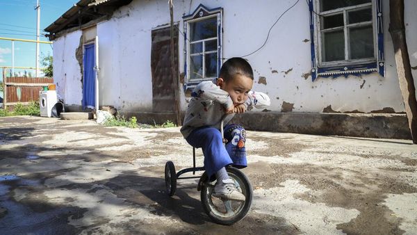 China Tekan Populasi Etnis Uighur Lewat Kontrasepsi-Aborsi