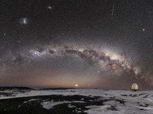 Ada Kekuatan Misterius Rusak Sekelompok Bintang
