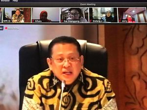 Diskusi Virtual di Hari Keluarga Nasional