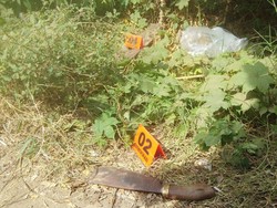 Polisi Temukan Parang-Balok di Lokasi Tewasnya Pria Bersepatu Karet di Gowa