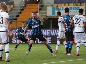 Comeback Jelang Laga Bubar, Inter Menang 2-1 Lawan Parma